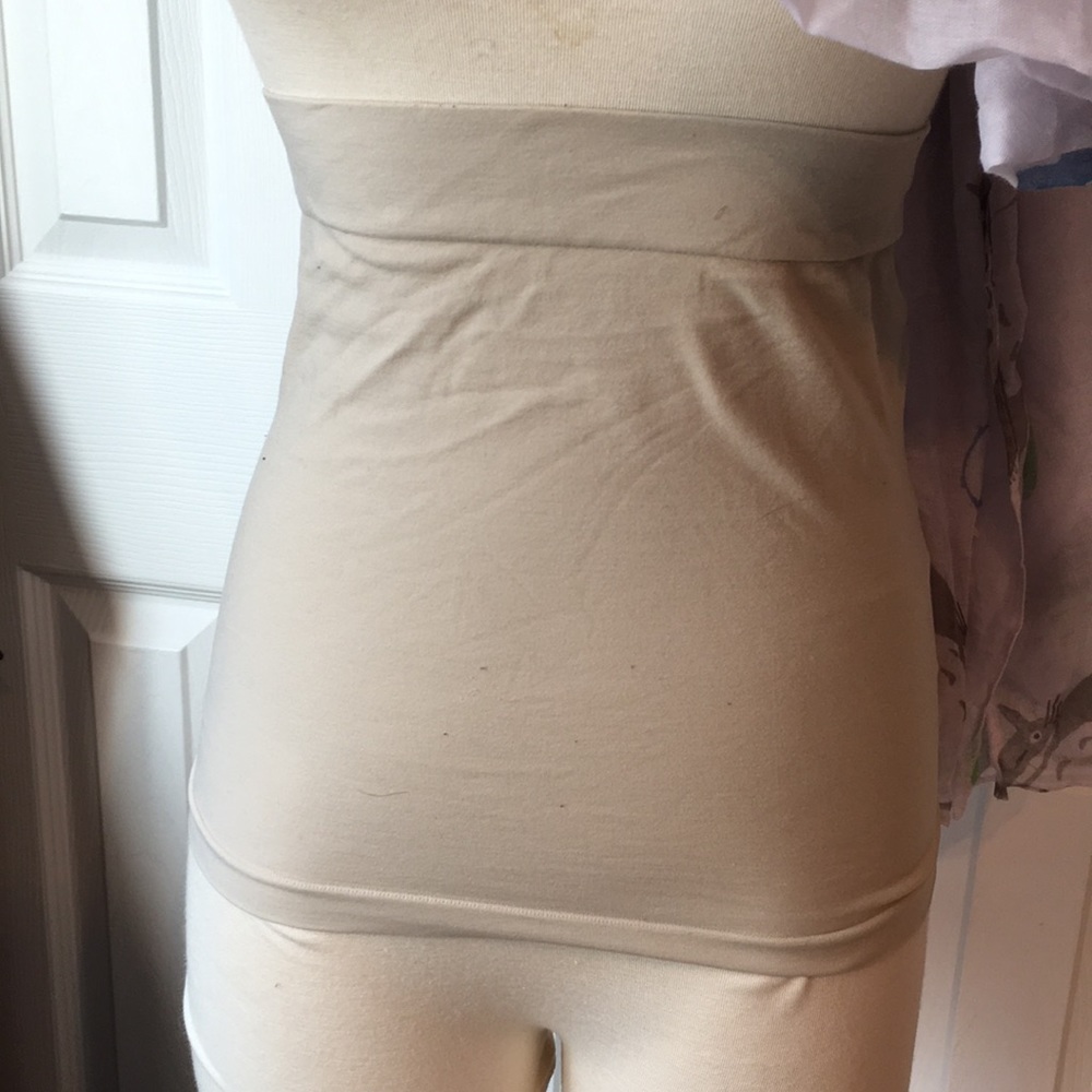 Belly support for a pregnant mama
